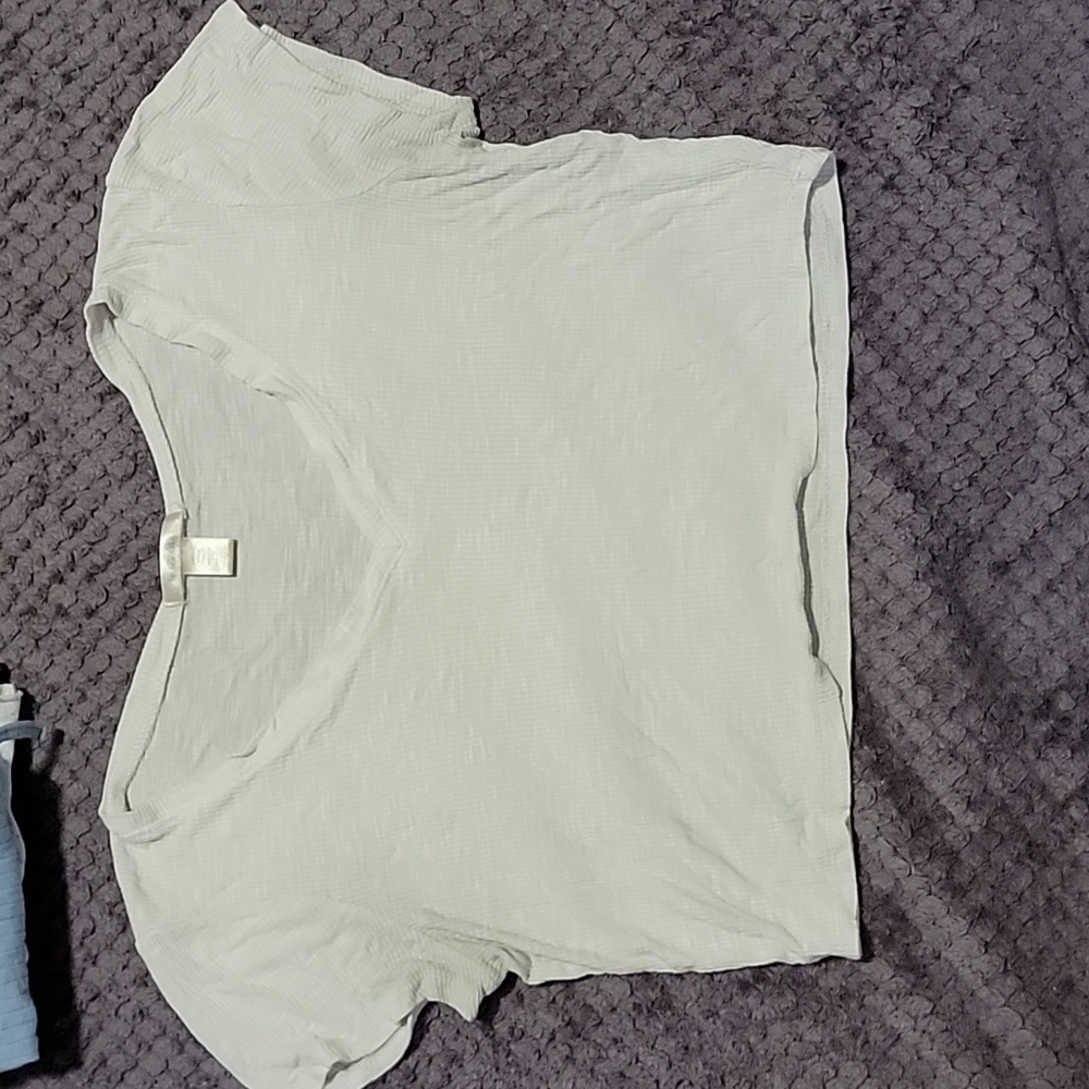 Cream crop top